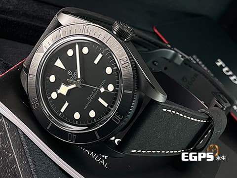 TUDOR 帝舵 Black Bay Ceramic 碧灣 79210CNU-0001 黑陶瓷+黑色PVD不鏽鋼 79210 CNU 雪花針 MT5602-1U自製機芯 2025年保卡  自動上鍊 41mm