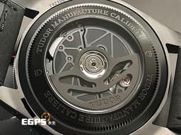 TUDOR 帝舵 Black Bay Ceramic 碧灣 79210CNU-0001 <font color=#4F4F4F>黑陶瓷+黑色PVD不鏽鋼</font> 79210 CNU 雪花針 <font color=#FF0000>MT5602-1U自製機芯 2025年保卡</font>  自動上鍊 41mm