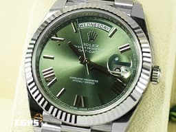 ROLEX 勞力士 Oyster Day-Date 40 蠔式 日期星期型 228239 <font color="#6b8e23">紀念60周年 橄欖綠色面盤&nbsp;</font>18K白金材質 DD40 經典三角坑紋錶框&nbsp;<font color="#ff0000">2021年新式保卡&nbsp;元首型（President）總統帶</font>&nbsp;自動上鍊 40mm