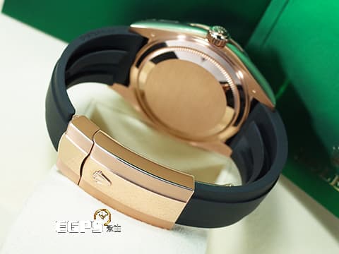 ROLEX 勞力士 Sky-Dweller 326235 蠔式 天行者 沙羅裝置 年曆錶 永恆玫瑰金 石板灰色面盤橡膠錶帶款  2022年保單&nbsp;自動上鍊 42mm