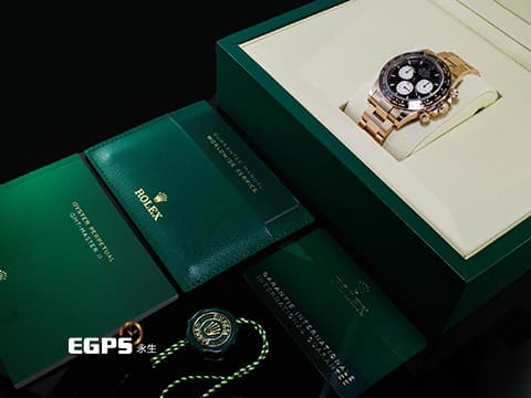 ROLEX 勞力士 Cosmograph Daytona 宇宙計時型 迪通拿 126525 18K永恆玫瑰金 Lemans 利曼100週年 黑色陶瓷視距儀刻度錶框搭配紅色「100」字樣&nbsp;2026年保卡 透明錶背&nbsp;賽車錶 自動上鍊 40mm