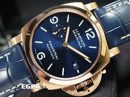 PANERAI 沛納海 Luminor Marina Goldtech Sole Blu PAM1112 <font color="#1d61aa">經典三明治夜光 藍色太陽紋面盤</font> Goldtech金材質 玫瑰金 PAM01112 三日鍊 小秒針 <font color="#ff0000">2026年保單</font> 自動上鍊 44mm