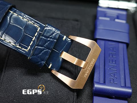 PANERAI 沛納海 Luminor Marina Goldtech Sole Blu PAM1112 經典三明治夜光 藍色太陽紋面盤 Goldtech金材質 玫瑰金 PAM01112 三日鍊 小秒針 2026年保單 自動上鍊 44mm