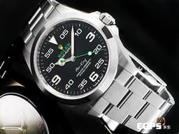 ROLEX 勞力士 Oyster Perpetual 蠔式 Air-King 空中霸王 126900 <font color=#32cd32>綠色秒針、ROLEX品牌銘刻</font> <font color=#FFFF00>網壇巨星"瑞士特快車"【費德勒】最終之戰配戴錶款</font> <font color=#00bfff>新款有肩膀的空中霸王！</font> <font color=#FF0000> 2023年新式綠卡 </font> 不鏽鋼材質 自動上鍊 40mm