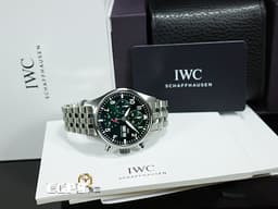 IWC 萬國 Pilot`s Chronograph 43 飛行員 IW378006 計時碼錶 星期日期 <font color=#008000>綠色面盤</font> 不鏽鋼 <font color=#FF0000>最新EasX-CHANGE錶帶更換系統 2024年保單</font> 飛行錶 自動上鍊 43mm