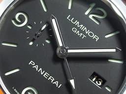 PANERAI 沛納海 Luminor 1950 GMT PAM320 三日鍊 兩地時區 <font color="#ff0000">經典黑色三明治面盤 棕色鱷魚紋皮革錶帶</font><font color="#892f2f">&nbsp;</font>經典黑色三明治面盤 自動上鍊 44mm