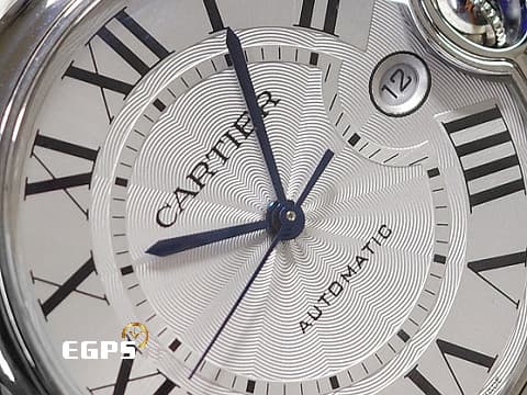 CARTIER 卡地亞 BALLON BLEU DE CARTIER 藍氣球 WSBB0039 不鏽鋼材質&nbsp;鍍銀雕紋錶盤 藍鋼劍形指針&nbsp;2025年保卡&nbsp;皮帶款 自動上鏈 40mm