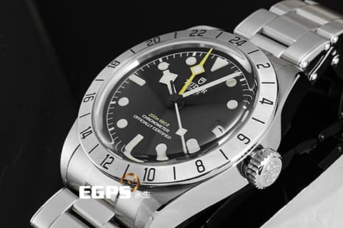 TUDOR 帝舵 Black Bay Pro 碧灣 79470-0001 黑色面盤 冒險家 GMT 黃色兩地時間指針 不鏽鋼 復古 雪花針  鍊帶款  2025年保卡  自動上鍊 39mm