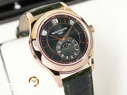 PATEK PHILIPPE 百達翡麗 PP 5205R-011 Annual Calendar 年曆錶 5205 月相盈虧 18K玫瑰金材質 <font color="#8ff066">橄欖綠黑色漸變面盤</font>&nbsp;<font color="#FF0000">2023年保單 </font>自動上鍊 40 mm