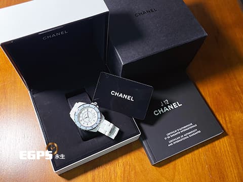 CHANEL 香奈兒 J12 Soft Blue Limited H4341&nbsp;淡藍色外圈 白陶瓷 專利不鏽鋼蝴蝶扣 限量1200只&nbsp;自動上鏈 38mm