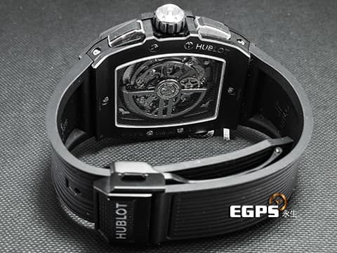 Hublot 宇舶 Spirit Of Big Bang Black Magic 42 大爆炸 靈魂系列 642.CI.0170.RX 黑色魔力 黑陶瓷 鈦金屬  計時碼表 酒桶型 鏤空面盤 2025年電子保單 僅試戴極新品 自動上鍊 42mm