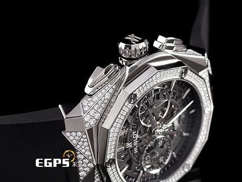 HUBLOT 宇舶 Classic Fusion 經典融合系列 鈦金屬材質&nbsp;法國當代藝術家 Richard Orlinski 聯名設計錶款&nbsp;525.NX.0170.RX.1804.ORL18 原鑲鑽錶 原廠鑲嵌天然美鑽312顆，共約2.04克拉 鏤空面盤 自動上鍊 計時碼錶 45mm