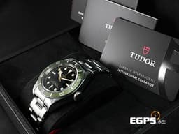 TUDOR 帝舵 Heritage Black Bay Green Manufacture 79230G 綠水鬼 復古 <font color="#FF0000">2023年保卡</font> 潛水錶 <font color="#5B5B00">英國倫敦Harrods百貨特別限定版</font> 自動腕錶 41mm