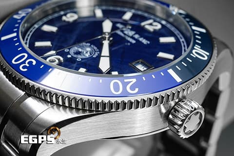 Montblanc 萬寶龍 1858系列 Iced Sea 129369夜光6/9/12數字時標 酷炫冰山底蓋 實用的超值藍水鬼~~~ 藍色冰河紋圖案錶盤 陶瓷錶圈 不鏽鋼 最新快拆式錶帶 2025保單 自動上鍊 41mm