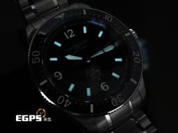 Montblanc 萬寶龍 1858系列 Iced Sea 129369<font color="#33CCFF">夜光6/9/12數字時標 酷炫冰山底蓋 實用的超值藍水鬼~~~</font> <font color="#4169e1">藍色冰河紋圖案錶盤 陶瓷錶圈</font> 不鏽鋼 <font color="#FF0000">最新快拆式錶帶 2025保單</font> 自動上鍊 41mm