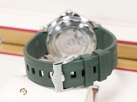 OMEGA 歐米茄 Seamaster 海馬系列 21032422010001 綠海馬 綠色面盤、綠色陶瓷錶圈 同軸擒縱 2025年保單 排氦氣閥 潛水錶 自動上鍊 42mm