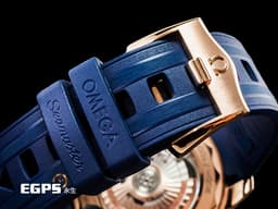 OMEGA 歐米茄 Seamaster 海馬系列 21062422003001 18K玫瑰金材質 <font color=#2828FF>藍色陶瓷波浪紋面盤、藍色陶瓷錶圈、藍色橡膠錶帶 </font> <font color=#FF0000> 2022年保單 </font> 同軸擒縱 排氦氣閥 潛水錶 自動上鍊 42mm