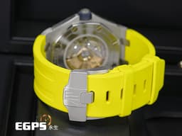 Audemars Piguet 愛彼 AP錶 Royal Oak Offshore Diver 15710 ST 皇家橡樹 離岸型 潛水錶 15710ST.OO.A051CA.01 <font color=#ffff00> 絕版終極陽光黃配色【LEMON大檸檬】 </font>  <font color=#FF0000>專賣店限定款 2017年保單 新式保卡 原廠藍色、黃色橡膠錶帶 全球限量200顆 </font> 42mm