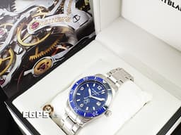 Montblanc 萬寶龍 1858系列 Iced Sea 129369<font color="#33CCFF">夜光6/9/12數字時標 酷炫冰山底蓋 實用的超值藍水鬼~~~</font> <font color="#4169e1">藍色冰河紋圖案錶盤 陶瓷錶圈</font> 不鏽鋼 <font color="#FF0000">最新快拆式錶帶 2025保單</font> 自動上鍊 41mm