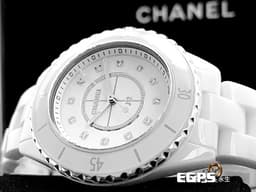 CHANEL 香奈兒 J12 White Ceramic H5703 白陶瓷 <font color="#84C1FF">原廠鑽石時標</font> 經典 <font color="#FF0000">2025年保單 專利不鏽鋼蝴蝶扣 </font> 石英機芯 33mm