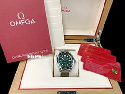 OMEGA 歐米茄 Seamaster 300 海馬系列 21030422010001 <font color="#008800">綠色陶瓷錶圈+綠色波浪紋面盤 綠海馬</font> 同軸擒縱 <font color="#FF0000">2023年保單</font> 排氦氣閥 潛水錶 自動上鍊 42mm