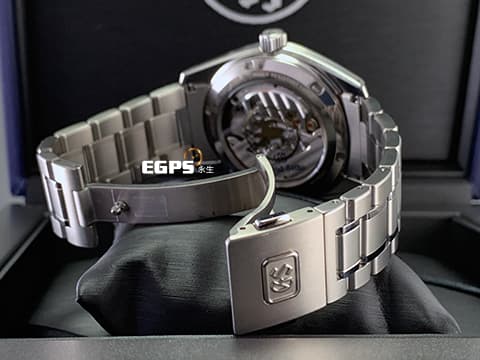 GRAND SEIKO 特級精工 精工 Heritage Collection 系列 62GS TAISETSU SBGA415G 冬天的深雪 高密度鈦合金材質 2026年保單 由「信州時之匠工房」職人組裝 錶盤源自二十四節氣中的「大雪」，淺灰色錶盤宛如白雪覆蓋，大地蒼茫的深雪景象，此時悄然靜謐 自動上鍊&nbsp;40mm
