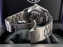 GRAND SEIKO 特級精工 精工 Heritage Collection 系列 62GS TAISETSU SBGA415G 冬天的深雪 高密度鈦合金材質 <font color="#FF0000">2026年保單 由「信州時之匠工房」職人組裝<font color="#BEBEBE"> 錶盤源自二十四節氣中的「大雪」，淺灰色錶盤宛如白雪覆蓋，大地蒼茫的深雪景象，此時悄然靜謐 </font></font>自動上鍊&nbsp;40mm