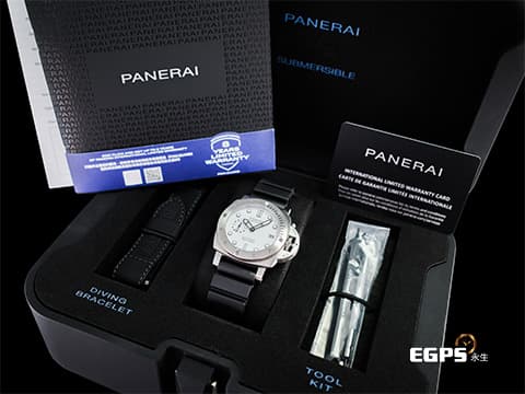 PANERAI 沛納海 Submersible QuarantaQuattro Bianco PAM1223 磨砂不鏽鋼材質 PAM01223 白色面盤 潛水計時外圈 2025年保卡&nbsp;潛水錶 自動上鍊 42mm