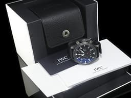 IWC 萬國 Pilot`s Chronograph 飛行員系列 IW389101 計時碼表 星期日期顯示<font color="#33CCFF">「Top Gun」海軍空戰部隊</font> 黑陶瓷錶殼 <font color="#FF0000">2025年保單</font> 自動上鏈 44.5 mm