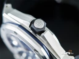 Audemars Piguet 愛彼 AP錶 Royal Oak Offshore Diver 皇家橡樹 離岸型 15720ST.OO.A027CA.01 潛水錶 ROO&nbsp;<font color="#244ecc">藍色超大型格紋面盤</font><font color="#0000C6">&nbsp;</font>不鏽鋼 大三針&nbsp;<font color="#ff0000">新款4308機芯&nbsp;易換錶帶系統、附原廠黑色膠帶&nbsp;2021年保單 </font>自動上鍊 42mm
