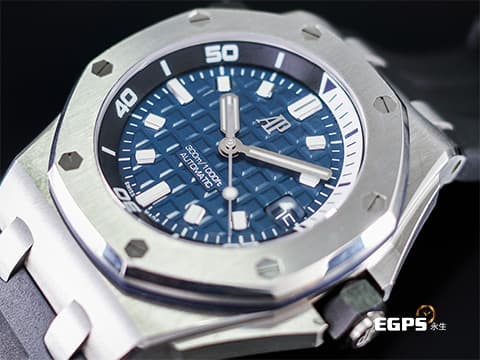 Audemars Piguet 愛彼 AP錶 Royal Oak Offshore Diver 皇家橡樹 離岸型 15720ST.OO.A027CA.01 潛水錶 ROO&nbsp;藍色超大型格紋面盤&nbsp;不鏽鋼 大三針&nbsp;新款4308機芯&nbsp;易換錶帶系統、附原廠黑色膠帶&nbsp;2021年保單 自動上鍊 42mm