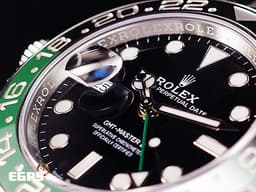 ROLEX 勞力士 GMT-Master II 格林威治型 126720 VTNR <font color=#00ff7f> 綠黑框 雪碧 左冠錶</font> 126720VTNR <font color=#FF0000>勞力士罕見左冠錶 2023年新式保卡 </font><font color=#00FFFF>三板蠔式錶帶</font> 自動上鍊 40mm