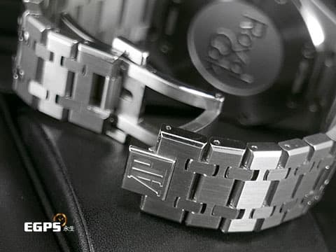 Audemars Piguet 愛彼 AP錶 Royal Oak Chronograph 皇家橡樹 26320ST.00.1220ST.02 銀白色經典格紋面盤 26320 ST 計時碼錶 不鏽鋼 自動上鍊 41mm