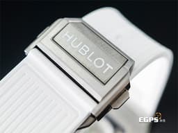 Hublot 宇舶 SPIRIT OF BIG BANG 大爆炸 642.NE.2010.RW.1204&nbsp;<font color="#05f0f0">極致輕薄鈦金屬材質 白色鏤空面盤~ 原廠鑲嵌48顆鑽石錶圈&nbsp;</font><font color="#ff0000">2022年電子保單</font>&nbsp;自動上鍊 42mm
