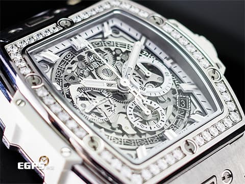Hublot 宇舶 SPIRIT OF BIG BANG 大爆炸 642.NE.2010.RW.1204&nbsp;極致輕薄鈦金屬材質 白色鏤空面盤~ 原廠鑲嵌48顆鑽石錶圈&nbsp;2022年電子保單&nbsp;自動上鍊 42mm