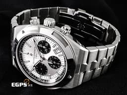 Vacheron Constantin 江詩丹頓 VC錶 Overseas Chronograph 縱橫四海 5500V 計時碼表 <font color="#e9e7e7">熊貓面盤</font> 不鏽鋼&nbsp;<font color="#FF0000">2023年保單 快拆錶帶裝置 附原廠皮帶、橡膠錶帶、摺疊扣</font>&nbsp;5500 V 自動上鍊 42.5mm
