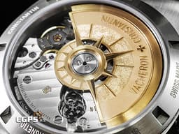 Vacheron Constantin 江詩丹頓 VC錶 Overseas Chronograph 縱橫四海 5500V 計時碼表 <font color="#e9e7e7">熊貓面盤</font> 不鏽鋼&nbsp;<font color="#FF0000">2023年保單 快拆錶帶裝置 附原廠皮帶、橡膠錶帶、摺疊扣</font>&nbsp;5500 V 自動上鍊 42.5mm