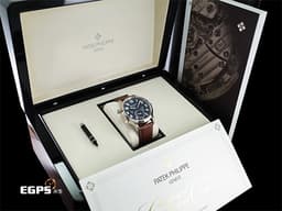 PATEK PHILIPPE 百達翡麗 PP錶 Calatrava Pilot Travel Time 5524G 飛行錶 5524G-001 白K金材質 <font color="#70cce1">深藍色面盤 兩地時間 日夜顯示</font> <font color="#FF0000"> 2025年停產款 2022年保單 </font> 自動上鍊 42mm