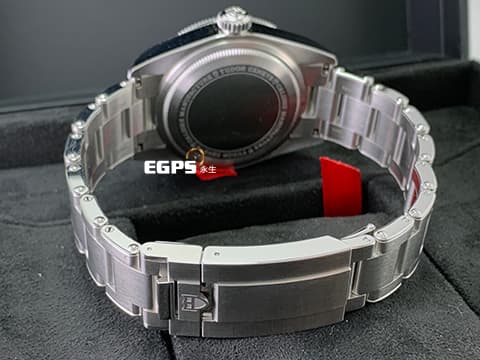 TUDOR 帝舵 Heritage Black Bay 碧灣 M7941A1A0RU-0001 雪花針 紅水鬼 酒紅色外圈 搭配快速調節「T-fit」折疊扣 M 7941A 1A0RU 水鬼 自製機芯 2026年保卡&nbsp;潛水錶 自動上鍊 41mm