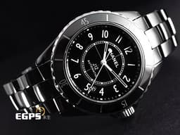 CHANEL 香奈兒 J12 H5696 <font color=#FF0000> THE NEW J12 搭載自動上鍊機芯Caliber 12.2 <font color=#FFFF33> 透明底蓋款 2025年保卡 </font> </font> 黑色高科技精密陶瓷 黑色面盤 專利不鏽鋼蝴蝶扣 自動上鍊 33mm