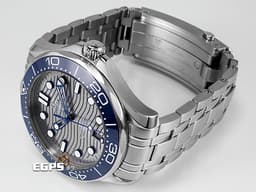 OMEGA 歐米茄 Seamaster Diver 300 海馬 21030422006001&nbsp;<font color="#adadad">銀色波浪紋面盤</font><font color="#2828FF"> </font><font color="#1a66e0">藍色陶瓷外圈</font> 不鏽鋼 同軸擒縱 <font color="#ff0000">2021年台灣公司貨 另附客製化橡膠錶帶</font> 排氦氣閥 潛水錶 自動上鍊 42mm