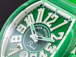Franck Muller 法蘭穆勒 FM Vanguard Beach V41 大地綠 玻璃纖維複合物材質 <font color=#29bb1c>鮮綠色面盤搭配波浪紋錶殼 彷彿置身於綠意盎然的沙灘上</font> V41 SC DT 大三針 酒桶型 <font color=#FF0000>亞太區專屬限定 2025年保單</font> 自動上鍊 41mm
