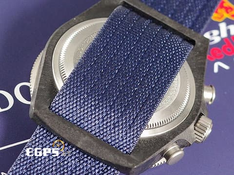 TUDOR 帝舵 Pelagos FXD Chrono "Alinghi Red Bull Racing" 領潛型 25807KN-0001 計時碼表 黑色碳複合材質錶殼+鈦金屬 25807 KN 阿靈基紅牛帆船隊特別版 2023年保卡 自動上鍊 43mm