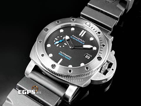 PANERAI 沛納海 Submersible QuarantaQuattro Bianco PAM1229 不鏽鋼材質 PAM01229 黑色面盤 潛水計時外圈 2025年保單 配件齊全 潛水錶 自動上鍊 44mm
