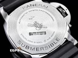 PANERAI 沛納海 Submersible QuarantaQuattro Bianco PAM1229 不鏽鋼材質 PAM01229 黑色面盤 潛水計時外圈 <font color="#FF0000">2025年保單 配件齊全</font> 潛水錶 自動上鍊 44mm