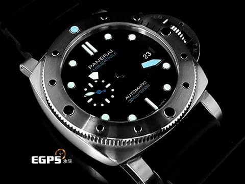 PANERAI 沛納海 Submersible QuarantaQuattro Bianco PAM1229 不鏽鋼材質 PAM01229 黑色面盤 潛水計時外圈 2025年保單 配件齊全 潛水錶 自動上鍊 44mm