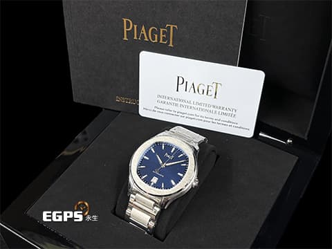 PIAGET 伯爵 Piaget Polo Date G0A41002 不鏽鋼材質 2025年卡&nbsp;藍色雕紋面盤 百搭易襯、標誌性的枕形錶殼造型，搭上暗夜藍橫向雕紋面盤散發出令人心動的高貴感 自動上鍊 42mm