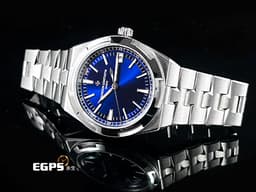 Vacheron Constantin 江詩丹頓 VC錶 Oversea 縱橫四海 4520V/210A-B128 4520 不鏽鋼材質 <font color="#0080FF">藍色放射紋漆面錶盤 日內瓦印記</font> 大三針 <font color="#ff0000"> 2025年保卡 易拆卸替換錶帶裝置 另附皮革錶帶和橡膠錶帶</font> 自動上鍊 41mm