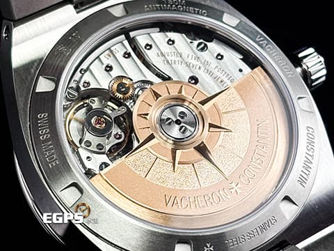 Vacheron Constantin 江詩丹頓 VC錶 Oversea 縱橫四海 4520V/210A-B128 4520 不鏽鋼材質 藍色放射紋漆面錶盤 日內瓦印記 大三針  2025年保卡 易拆卸替換錶帶裝置 另附皮革錶帶和橡膠錶帶 自動上鍊 41mm