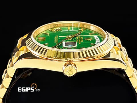 ROLEX 勞力士 DAY-DATE 40 DD 蠔式星期日曆型 228238 18黃金材質 18K黃金羅馬數字時標 綠色面盤 賭桌綠在手，勝率跟你走 2026年保卡 自動上鏈 40mm